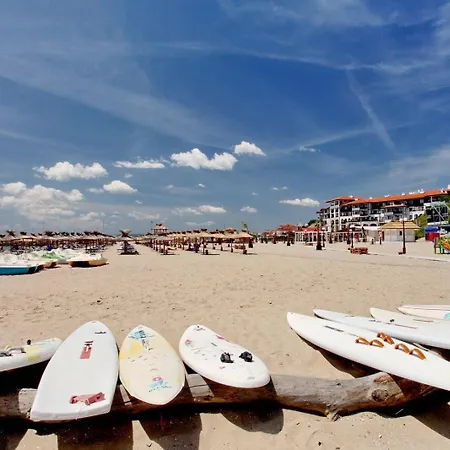 Daire Captain's At Marina Dinevi, Arena 1, Parking Sveti Vlas